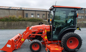 Nueva Cabina y Cargador Kubota LX-351 de 25hp, 30hp, 35hp, 40hp con Cargador Frontal y Retroexcavadora, Carga Nominal de 7 Toneladas, Potencia de 17.2kW - Product Image 6