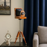 Appareil photo vintage personnalisé sur trépied pièce de décoration rétro rustique parfaite pour l'accent de l'étagère de studio ou le cadeau de passionné de photographie