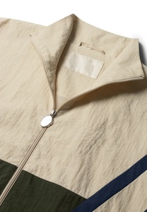 Ropa de hombre personalizada con cremallera 100% chaqueta cortavientos de poliéster de nailon para hombre diseño personalizado tu propia chaqueta ligera de retazos - Product Image 3