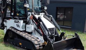 รถตักล้อยางไฮโดรมีค รุ่นมินิ ดีเซล HMK 310NLC-4 เครื่องยนต์คูโบต้า ขับเคลื่อน 4 ล้อ พร้อมหัวขุดด้านหน้า/ด้านหลัง - Product Image 2