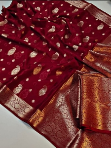 Op Maat Gemaakte Brokaat Zijde Sari 'S In Rode Kleur Met Gouden Randen Ideaal Voor Bruiloftskleding En Trouwjurk Ontwerpers