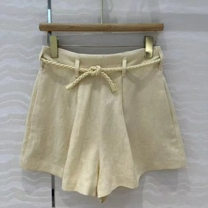 Nuevos pantalones cortos de lino de cintura alta con diseño de cinturón tejido simple de moda - Product Image 3