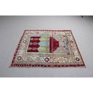 Alfombra Turca Vintage de 4x4.6 pies, Alfombra Decorativa, Alfombra con Estampado Animal Rojo - Product Image 3