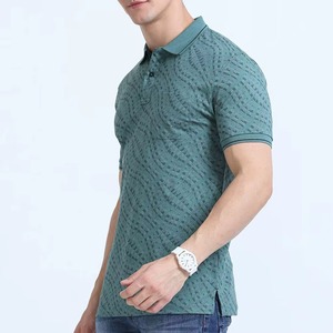 Chemise de golf premium pour homme à manches courtes, imprimé géométrique, motif vague rayée vert sauge, tricotée 100% coton, anti-plis - Product Image 4
