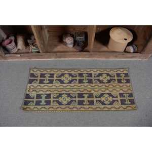 Alfombra de 1.5x3.5 pies, Alfombra Turca Vintage, Alfombra de Lana con Borde Azul - Product Image 4