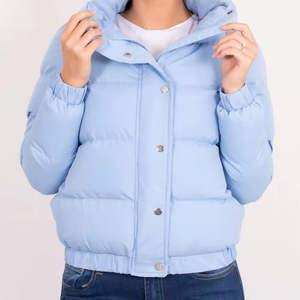 Chaqueta Acolchada para Mujer, Tejido Transpirable y Suave, Aislamiento Térmico, Ideal para Uso Diario, Actividades al Aire Libre, Viajes y Uso Casual - Product Image 1