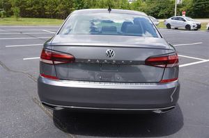 Offre exceptionnelle : Volkswagen Passat 2.0T SE FWD d'occasion 2022 - Product Image 5