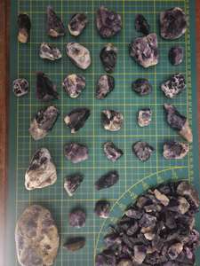 Ametista en bruto, pulida/sin cortar, mezclada, lista para tallar - Product Image 6