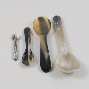 Cuillère de cuisine artisanale haut de gamme en corne de buffle avec finition miroir argentée, vaisselle écologique pour cadeaux de cuisine - Product Image 5