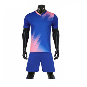 Uniforme de Fútbol Personalizado para Equipos, 100% Poliéster, Ligero, Secado Rápido, Costuras Duraderas, Personalización OEM/ODM - Product Image 1