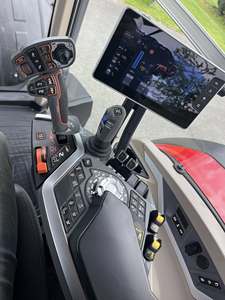 รถแทรกเตอร์มือสอง ปี 2025 ยี่ห้อ Massey Ferguson รุ่น 7720 Dyna 6  แบบมีห้องโดยสารปิด 43 ASBR สำหรับงานเกษตร - Product Image 4