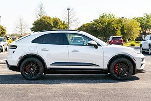 MINT 2025 MACAN TURBO ELÉCTRICO - Product Image 5
