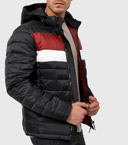 เสื้อแจ็คเก็ตพัฟเฟอร์ผ้าแคนวาสสีดำเงาคุณภาพสูงแบบมีฮู้ดกันน้ำกันลมสำหรับฤดูหนาว ทรงปกติ ใส่ได้ทั้งชายและหญิง พร้อมโลโก้ด้านหน้า  แบบหนาและอุ่น - Product Image 3