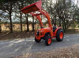 Tractor Subcompacto Kubota BX23S de 23 HP 4x4 en Oferta con Cargador y Retroexcavadora |   Mini Tractor 4X4 Más Vendido para Exportación - Product Image 4