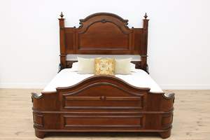 Lit King Size de Style Victorien avec Style Antique en Bois d'Acajou - Product Image 2