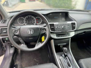 Auto Usado Económico, Honda Accord LX 2014, Volante a la Izquierda - Product Image 2