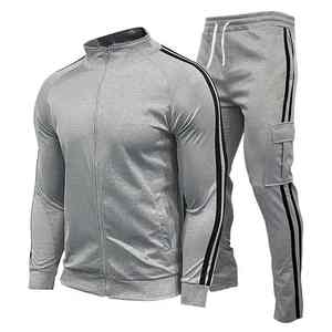 Ensemble de vêtements de sport pour hommes au design personnalisé Survêtement à capuche avec fermeture éclair complète avec logo Respirant et couleur propre Suite Track - Product Image 1