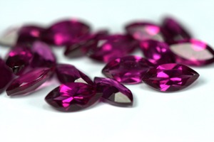 พลอยโกเมนโรโดไลต์ธรรมชาติ - Product Image 3