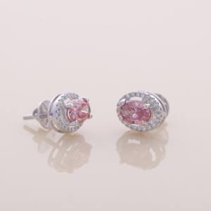 Boucles d'oreilles clous en or rose jaune et blanc 9K avec halo de diamants roses ovales de 1,68 carat - Product Image 6