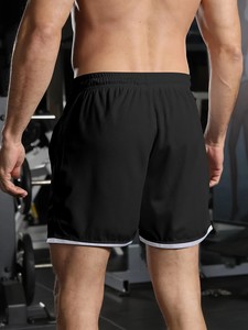 Shorts de sport pour hommes en maille respirante, légers en polyester avec poches, pour la gym, la course et l'entraînement, faible MOQ et prix abordable - Product Image 2