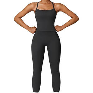 Conjunto de yoga sin costuras con logo personalizado Sujetador deportivo de alto impacto Pantalones cortos para mujer Fitness Workout Gym Sujetador deportivo Leggings - Product Image 1