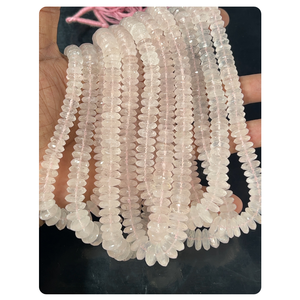 AAA ลูกปัดโรสควอตซ์สีชมพูธรรมชาติขนาด8-10มม. เกลียวตัดจากเยอรมันขนาด14นิ้ว - Product Image 1