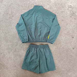 Fabricant personnalisé Streetwear Jogger Set Men Zip-Up Nylon Windbreaker Shorts 2-Piece Training Wear Set - Product Image 6