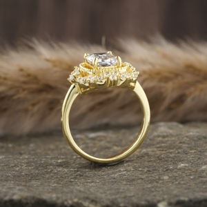 Anillo de compromiso de diamante de corte radiante cultivado en laboratorio, de 14 quilates oro sólido, certificado IGI, lujoso estilo Vintage Halo, anillo de diamantes, regalo para ella - Product Image 3