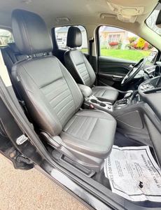 SUV Ford Escape 2014 d'occasion en excellent état, transmission automatique 6 vitesses, 240 CV, feux LED, prêt à la vente - Product Image 5
