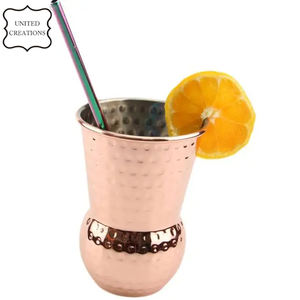 Pichet à eau en métal élégant à fonction personnalisée gobelet en verre de cuivre pur écologique nouveau design pour les hôtels pour les boissons - Product Image 3