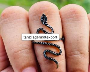 แหวนเพชรมอิสซาไนต์สีดำแหวนงูโมอิสซาไนต์สีดำแหวนงูโมอิสซาไนต์สเตอร์เงินแหวนที่กำหนดเอง - Product Image 1