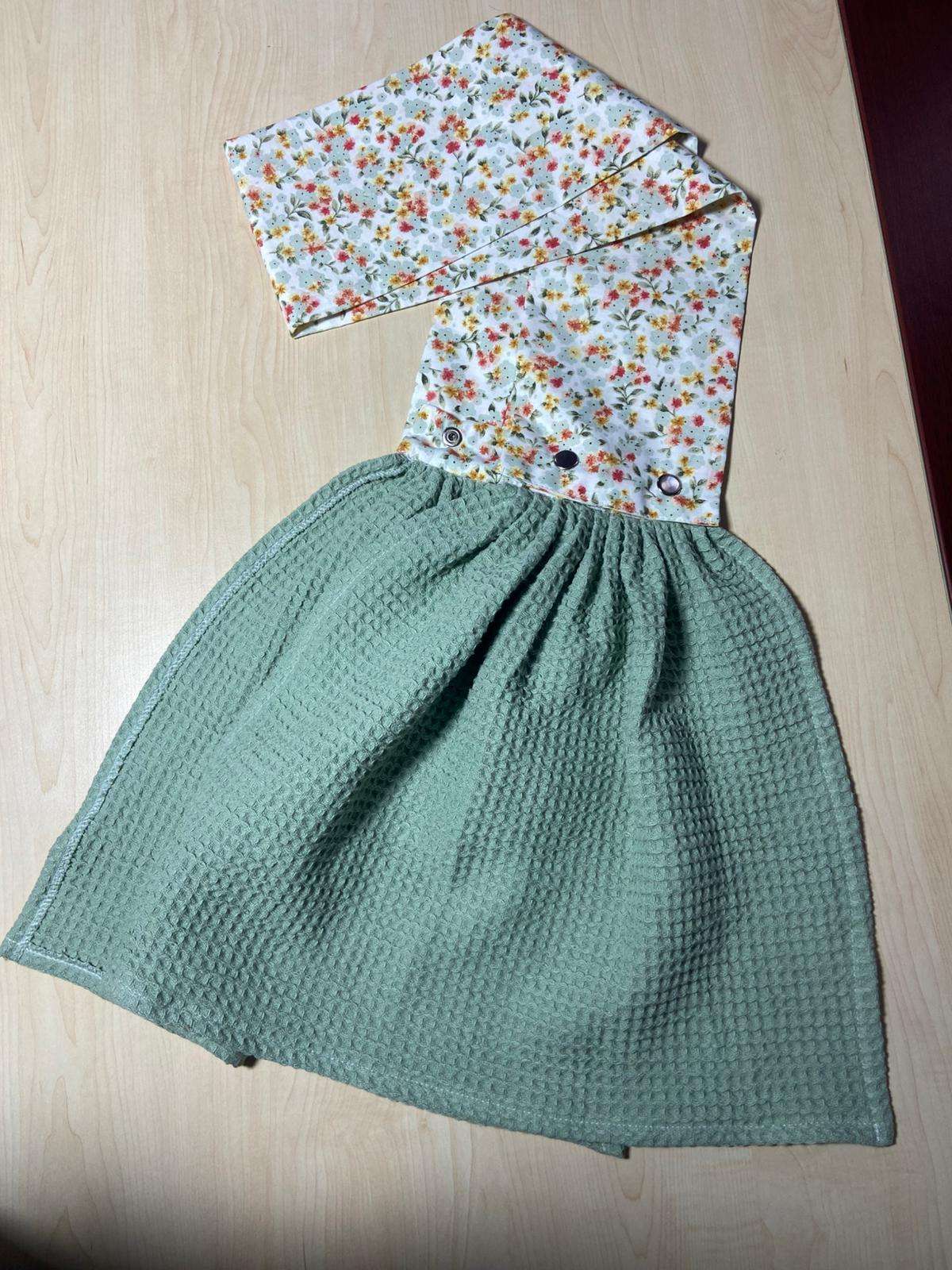 สีเขียว