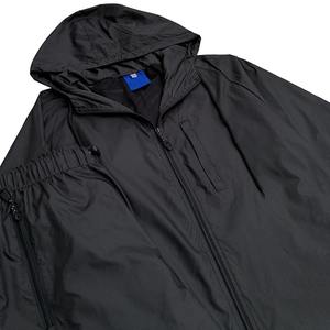 Survêtements légers en nylon imperméable personnalisés de haute qualité pour hommes 100% ensembles de survêtements de jogging coupe-vent en polyester - Product Image 6