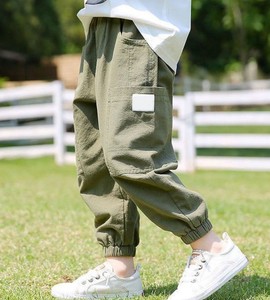 Pantalones Cargo duraderos para niños con bolsillos Pantalones casuales para exteriores para niños y niñas Tela transpirable y cómoda - Product Image 3