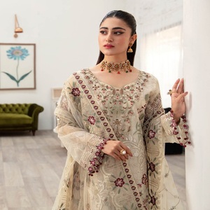 Salwar Kameez indien brodé de luxe pour femmes, vente à prix réduit, tenue de fête de mariage, robes Ramsha en gros, tissu organza - Product Image 6