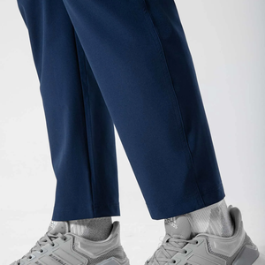 กางเกงผ้าแคนวาสขาวกลางเอวแบบลำลองของผู้ชาย OEM กางเกงทรงดินสอผ้ายืดน้ำหนักเบาสไตล์สปอร์ตพร้อมเชือกรูด - Product Image 6