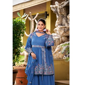 Kurti & Palazzo modernos de fabricación india para festivales o salidas casuales y funciones familiares disponibles para la venta - Product Image 1