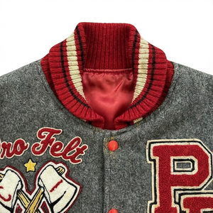 Veste de baseball universitaire tendance et élégante, corps en laine, manches en cuir PU, patchs brodés, veste de baseball universitaire pour hommes - Product Image 3