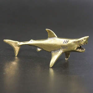 Nouvel Article En Fonte D'aluminium Solide Requin Figurine Solide Sculpture Objet Décoratif Vente Chaude Requin Modèle exportation - Product Image 5