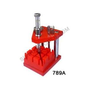 Removedor de eslabones multiusos utilizado con cualquier tipo de pulsera. También tiene un destornillador para quitar la barra de resorte tipo tornillo - Product Image 1