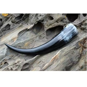 Corne à bière viking traditionnelle en agate artisanale, corne de vache pour une dégustation authentique par Decor World Expo - Product Image 4