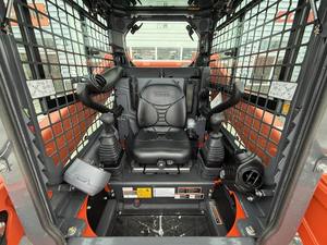 Minicargadora Kubota SSV75 2022: cargadora compacta fiable de 74HP para construcción y agricultura - Product Image 4