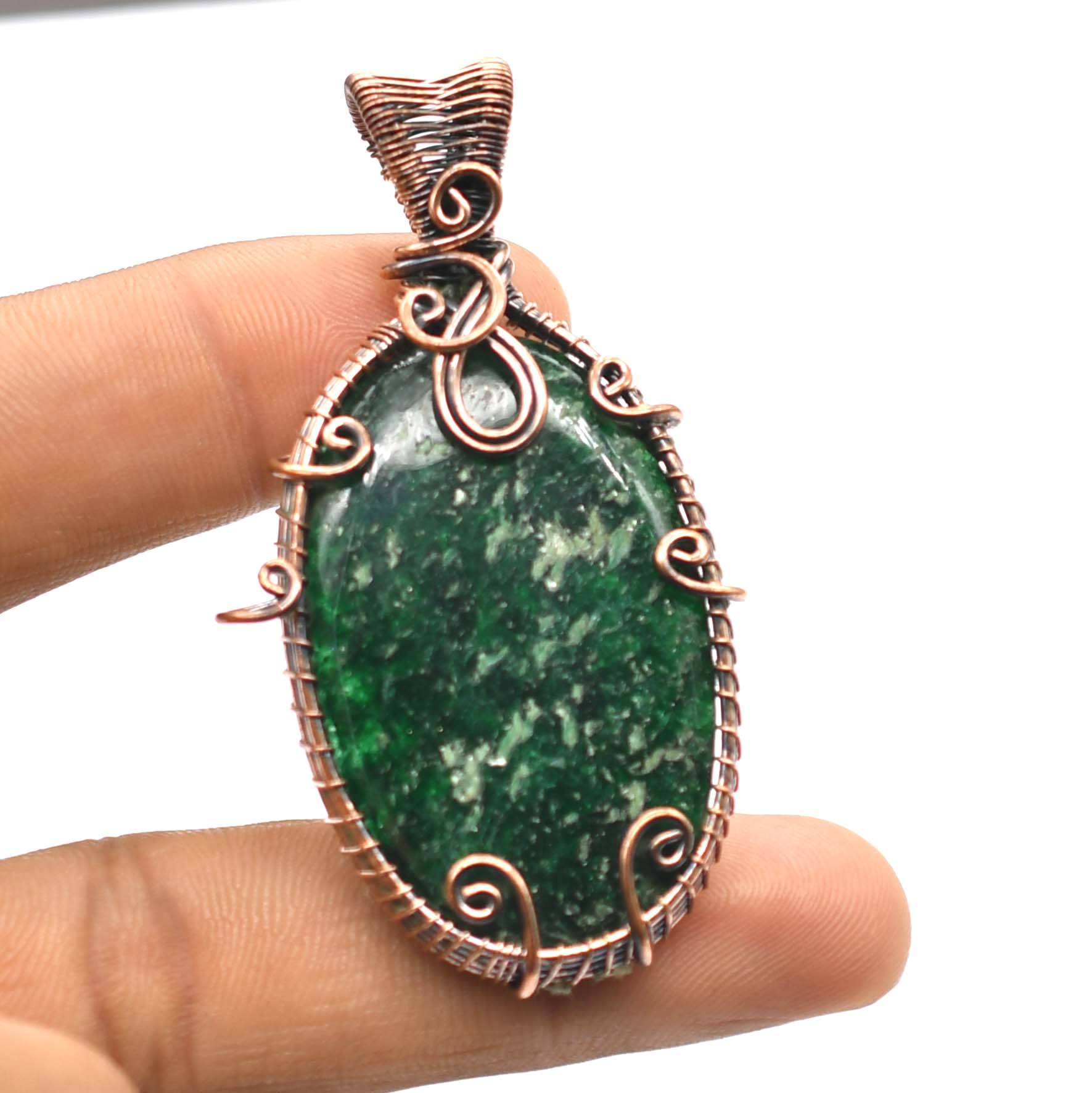 สีเขียว