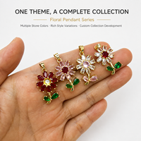 Ciondoli a forma di fiore in ottone per gioielli da donna, con fiore rosa, rosso e foglia verde, con zirconi e dettagli vegetali naturali, per la creazione di accessori fai da te