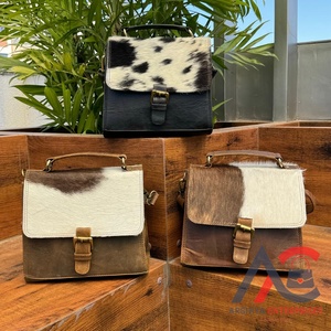 Directo de fábrica 2025 nuevo diseño de moda bolso de cuero de vaca duradero al por mayor bolsos cruzados de cuero genuino para mujeres - Product Image 1