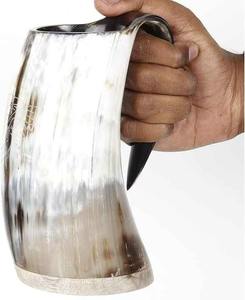 Tasse en corne de Viking authentique à faible coût Tasse nordique en corne de boeuf fabriquée à la main pour boissons chaudes et froides Cadeau unique ultime 16oz - Product Image 1