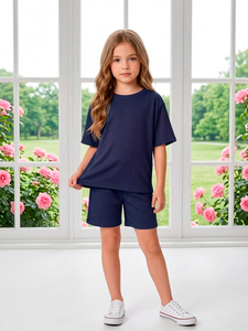 Set T-Shirt a Maniche Corte e Pantaloncini in Cotone Corduroy Grigio Eco-Friendly per Ragazze, Tinta Unita, Outfit Primavera Autunno - Product Image 3