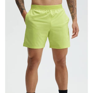 Shorts de sport pour hommes en velours côtelé de qualité supérieure, très demandés, avec logo personnalisé, séchage rapide, respirants, service OEM, fabriqués au Pakistan - Product Image 1