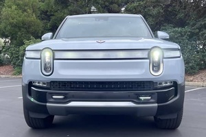 AUTO ELÉCTRICO IMPECABLE 2022 RIV IAN R1T CUATRO MOTORES TRACCIÓN EN LAS CUATRO RUEDAS BATERÍA DE GRAN CAPACIDAD LISTO PARA ENVIAR - Product Image 4