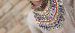 Parures de collier et de boucles d'oreilles en laiton de style afghan personnalisées de haute qualité pour femmes, vente en gros à bas prix avec pierre turquoise - Product Image 6